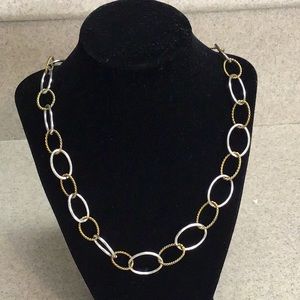 VTG LOOP NECKLACE